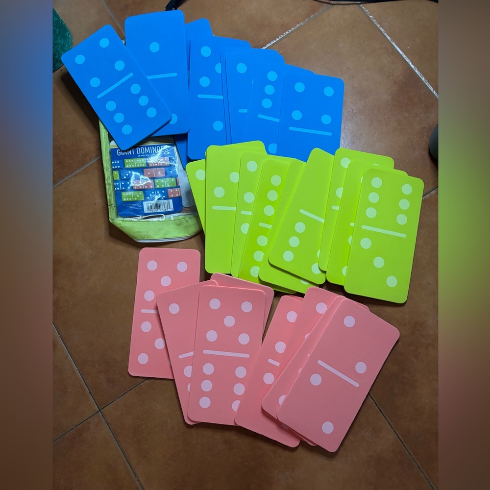 Kids Jumbo Foam Dominoes patterning skills, counting, problem solving BRAND NEW